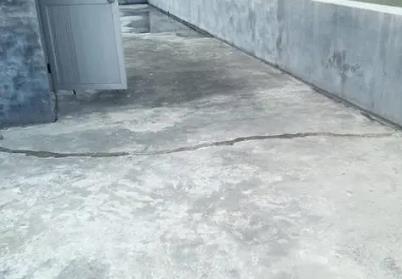 景县楼顶漏水维修公司分享下如何解决卫生间隐蔽部位漏水的问题?